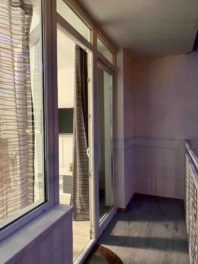 Blue Sky Apartment